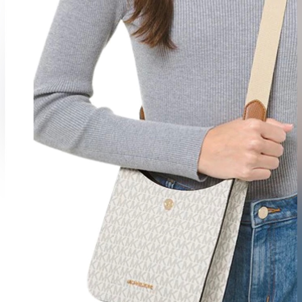 Michael Kors Briley Small Messenger Bag